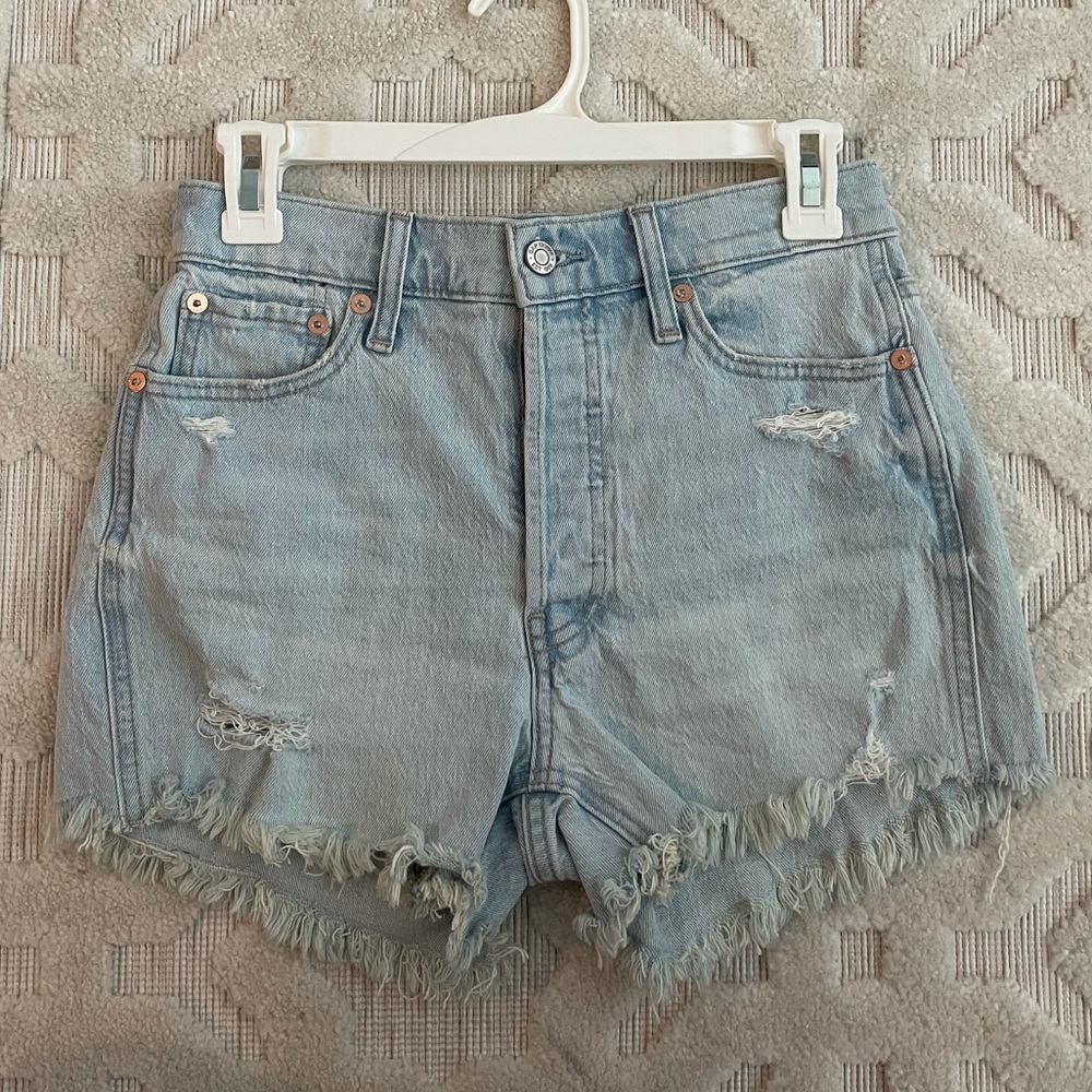 Gap light wash denim shorts